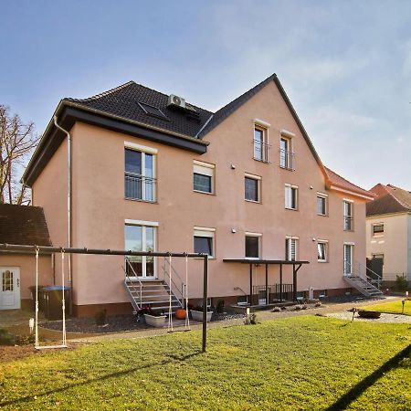 Gaeste- Und Ferienwohnung In Der Sportstadt ريزا المظهر الخارجي الصورة